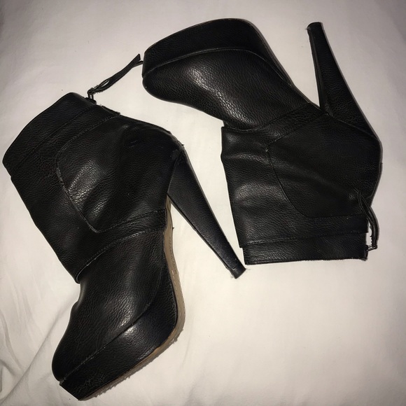 Charles David Black Buckle Bootie - Picture 4 of 9